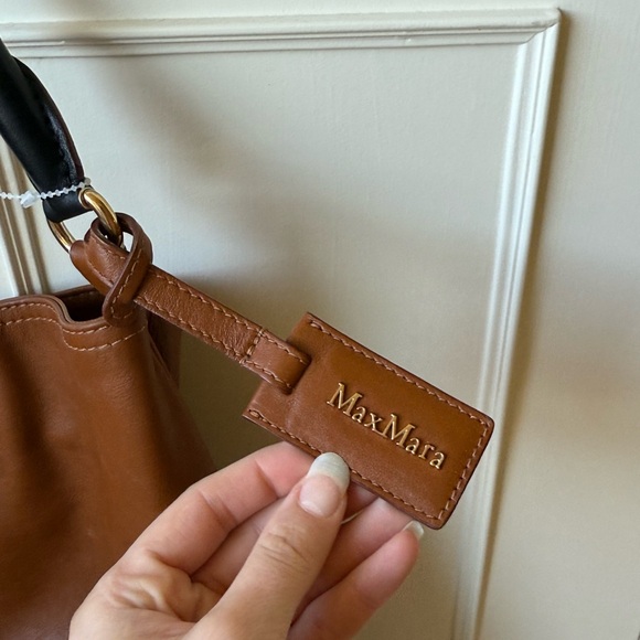 Authentic Max Mara Shoulder Bag - Picture 3 of 6